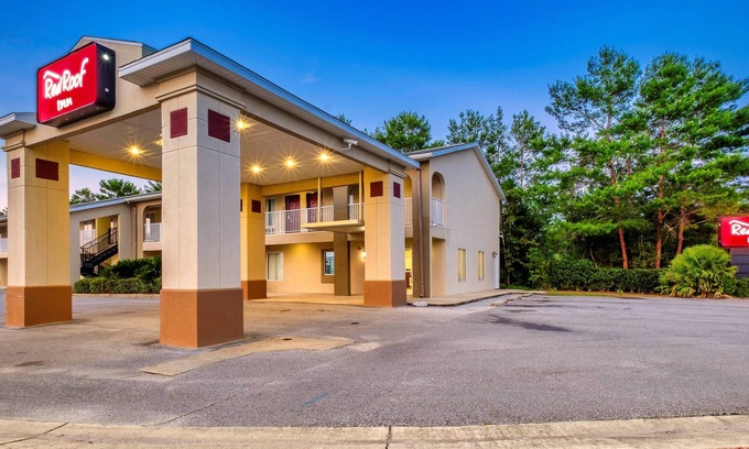 De Funiak Springs Hotel | Experience Comfort at Red Roof Inn Defuniak Springs