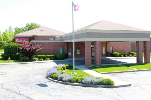 Waukegan Hotel | Pet-Friendly Red Roof Inn Gurnee – Waukegan Awaits You!