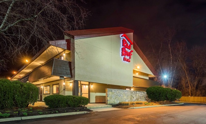 Indianapolis Hotel | Comfortable Stays at Red Roof Inn Indianapolis South