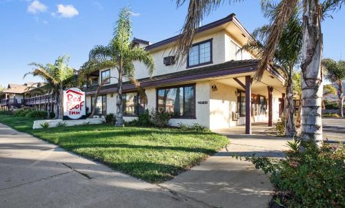 Lompoc Hotel | Pet-Friendly Comfort at Red Roof Inn Lompoc