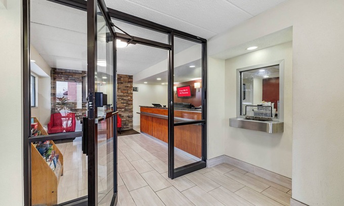 Parsippany Hotel | Budget-Friendly Stay at Red Roof Inn Parsippany with Breakfast