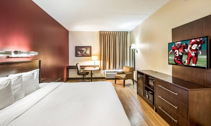 Franklin Park Hotel | Budget-Friendly Retreat at Red Roof Inn PLUS+ Austin South