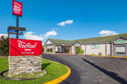 Richmond Hill Hotel | Stay at Red Roof Inn Savannah - Richmond Hill I-95