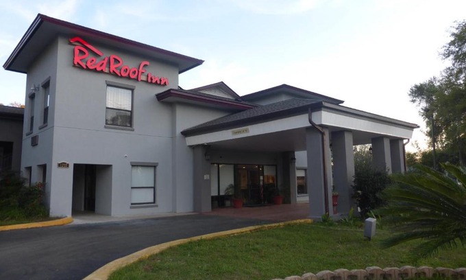 Tallahassee Hotel | Pet-Friendly Red Roof Inn Tallahassee East with Pool & Views