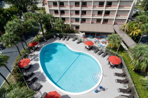 Seybold Hotel | Relax at Red Roof PLUS Miami Airport with Ocean Views