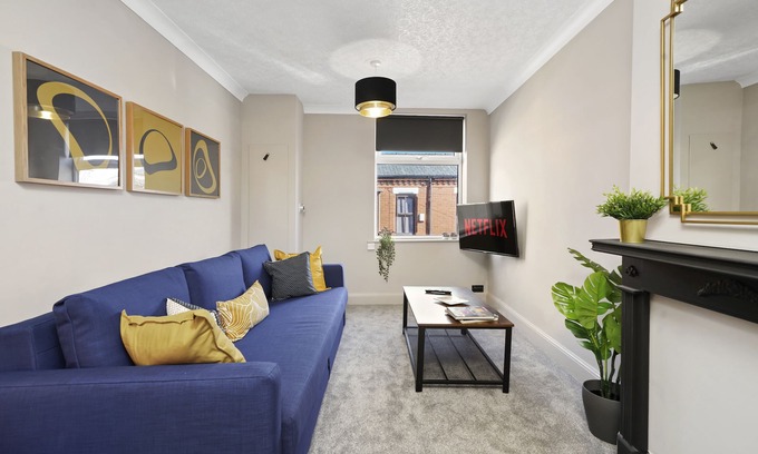 Golborne Apartment | Top-Rated Red Rum Apartment with Family-Friendly Amenities
