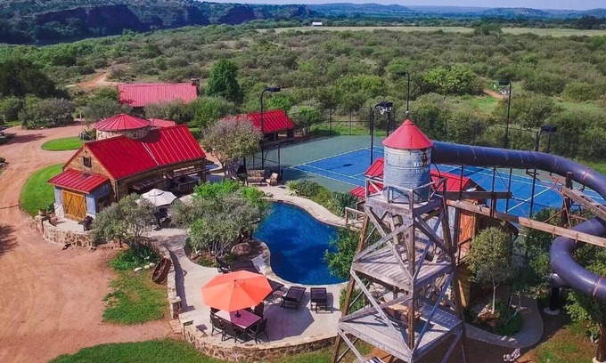 Mason Villa | Experience Red Sands Ranch River Resort: Pool, Tennis & More