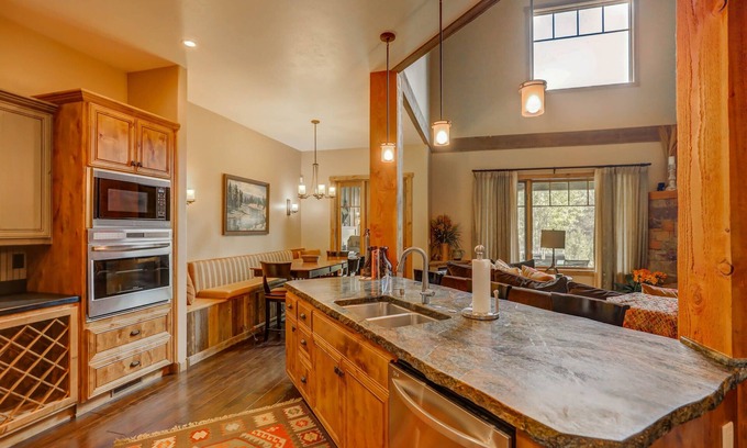 McCall House | Discover Red Tail on the River: Hot Tub & Pool Access
