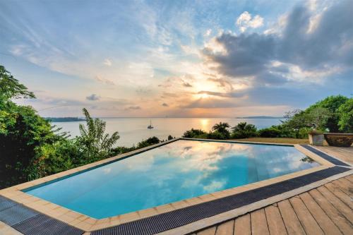Mirissa House | Discover Redcliffs by The Serendipity Collection - Pet Friendly Retreat