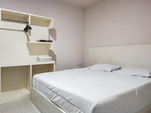 Sungai Penuh Hotel | Budget-Friendly Stay at RedDoorz @ Arafah Hotel 2