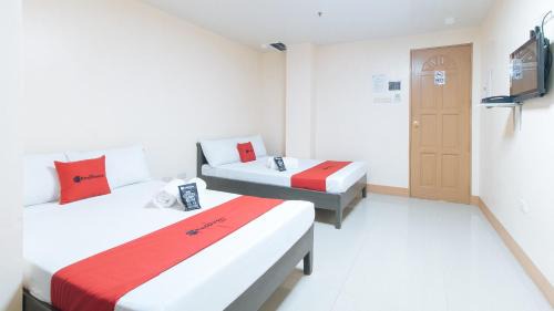 Tuguegarao Hotel | Budget-Friendly RedDoorz Isabelita Hotel in Tugegarao City