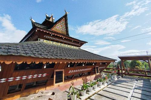 Karo Hotel | Family-Friendly Getaway at RedDoorz Jalan Ujung Sampun