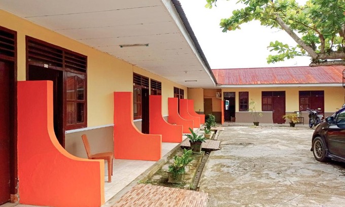 Bengkulu Hotel | Budget-Friendly Reddoorz @ Kanaka GuestHouse for Families