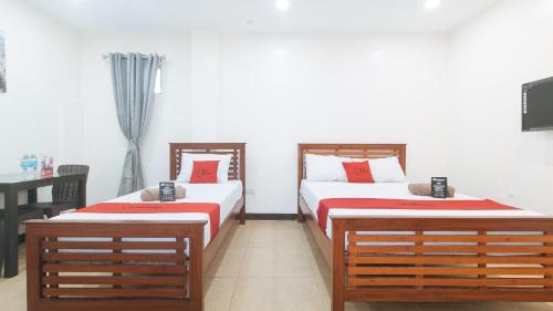 General Trias Hotel | Budget-Friendly Stay at RedDoorz RJs Bldg with Breakfast