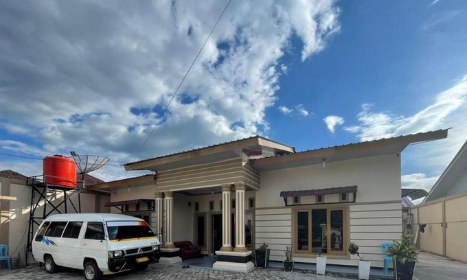 Balige Hotel | Top-rated RedDoorz @ Balige Toba Samosir Awaits You