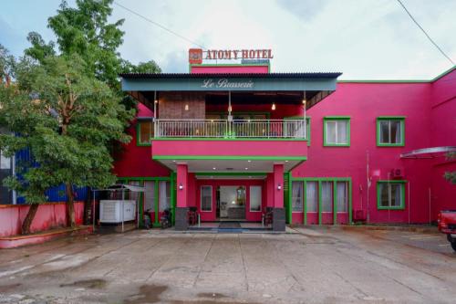 Kendari Hotel | Family-Friendly RedDoorz near Citraland Waterpark Kendari