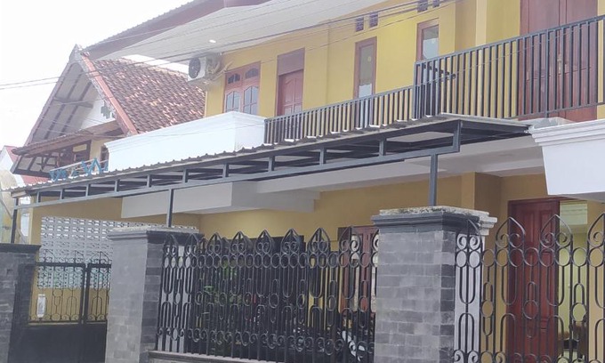 Yogyakarta Hotel | Budget-Friendly Stay at RedDoorz near Prawirotaman Yogyakarta
