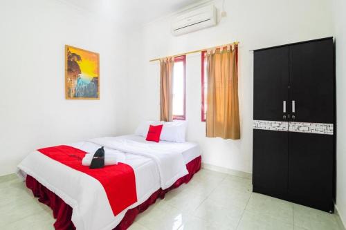 South Tangerang House | Convenient Stay at RedDoorz near Universitas Pamulang