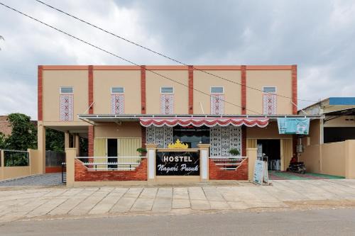 Rajabasa Hotel | RedDoorz near Waterworld Lampung