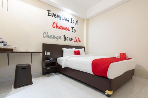 Panakkukang House | Discover RedDoorz Plus At Harvest Inn Panakkukang