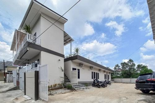 Pekanbaru Hotel | RedDoorz Plus at KAVA Living Syariah