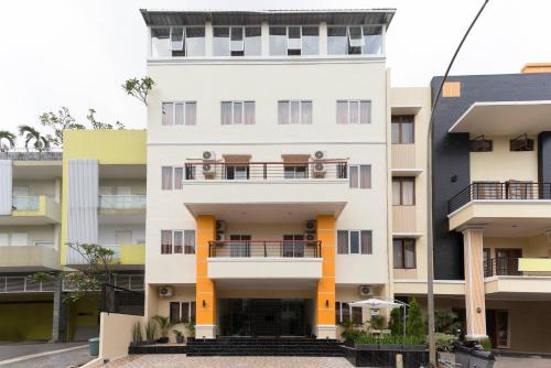 Serpong House | Budget-Friendly Stay at RedDoorz Plus @ Boulevard Residence