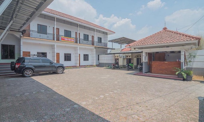 Majalengka House | Comfortable Stay at RedDoorz Plus near RSUD Majalengka