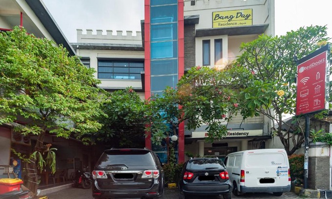 Depok House | Budget-Friendly Stay at RedDoorz Plus near Universitas Indonesia