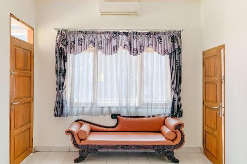 Garut Hotel | RedDoorz Syariah at Kadungora Garut