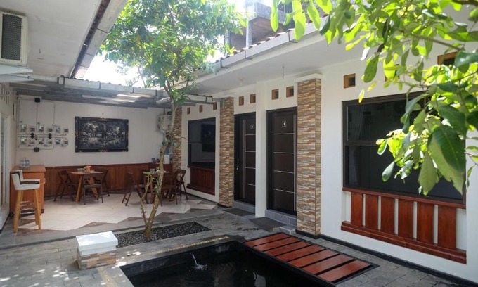 Purwokerto Hotel | Comfortable RedDoorz Syariah near Kampus UNSOED Purwokerto