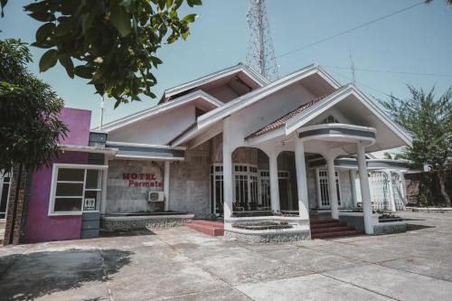 Bangko House | Budget-Friendly Stay at RedDoorz Syariah Near RSUD Kolonel