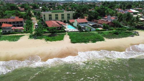 Tamandare Hotel | Relax at Pousada Baía Dos Corais with Ocean Views & Pool