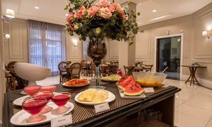 Santa Ifigenia Hotel | Discover Hotel Piratininga: Family-Friendly & Accessible Stay