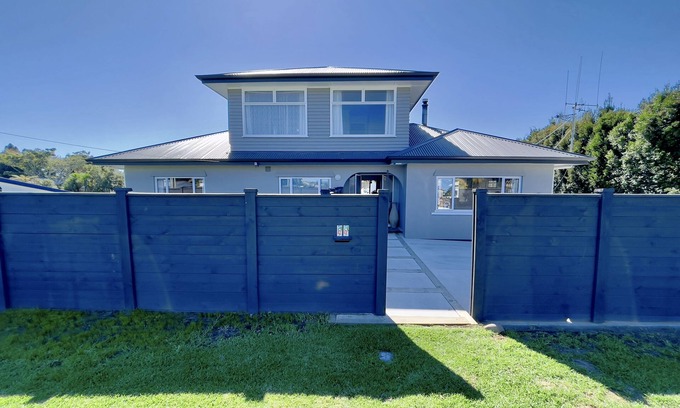 Tauranga House | Inviting Home for 10 with Pool and Child-Friendly Amenities