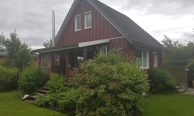 Marienwehr Apartment | Relaxing Ocean View Cottage - Family-Friendly & Cozy Stay