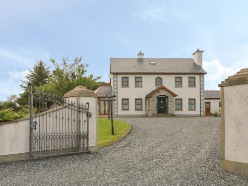 Culdaff House | Discover Redford View: 4-Star Family-Friendly Retreat