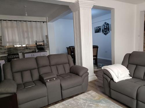 Nairobi Apartment | Discover Redhill Cliff Complex: Family-Friendly Getaway