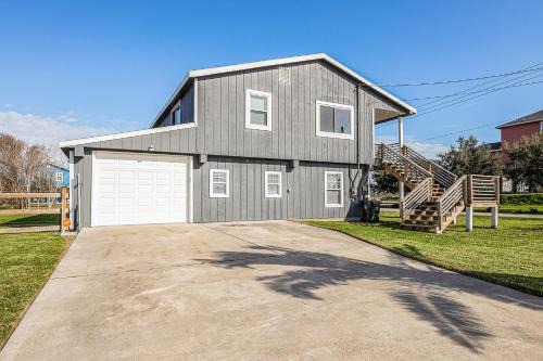 Galveston House | Family-Friendly Retreat at Redicare Resort - Upstairs