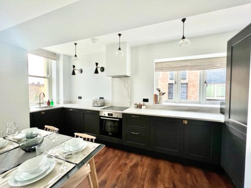 Bristol Apartment | Family-Friendly Stay at Redland Suites - Apartment 5