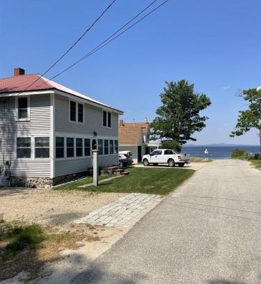 Sebago Villa | Family-Friendly Retreat at Redoak Lodge: Pet and Child Welcome