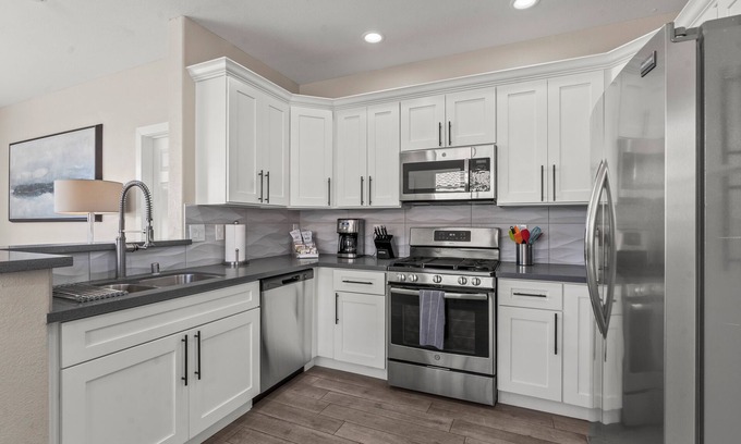 Summerlin South House | Discover RedRocks Retreat: Book Your Summerlin Getaway