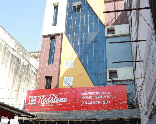 Nungambakkam Hotel | Convenient Redstone Hotel Near US Consulate with Breakfast