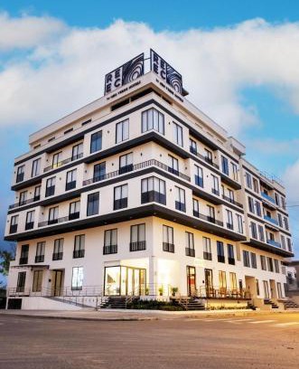 Machala Hotel | Elevated Comfort at REEC Machala by Oro Verde Hotels