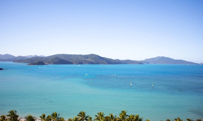 Hamilton Island Hotel | Ocean View Retreat at Reef View Hotel with Spa & Pool