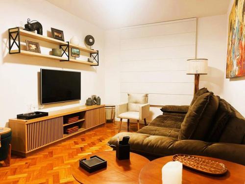 Zona Sul Apartment | Inviting Retreat in Botafogo - Pet and Child Friendly