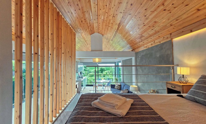 Achadinha House | Scenic Refúgio da Salga with Ocean View & Breakfast Included
