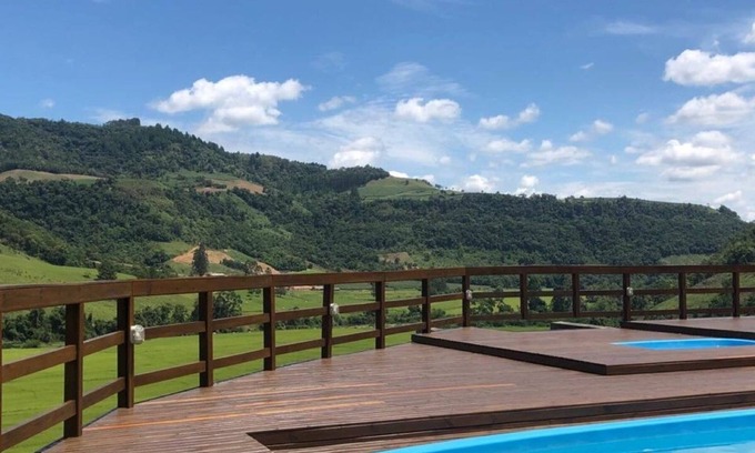 Alfredo Wagner Cabin | Escape to Refúgio dos Pinheiros with Ocean Views & Spa