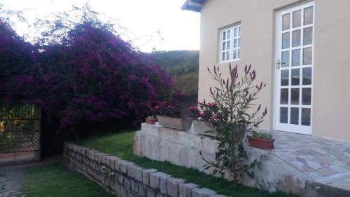 Bananeiras House | Serene Refúgio na Serra - 4-Star Stay with Pool & Pets Welcome