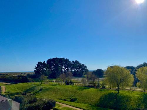 Arzon Apartment | Cozy Studio at Terrasses de Kerjouanno Near Fogeo Beach