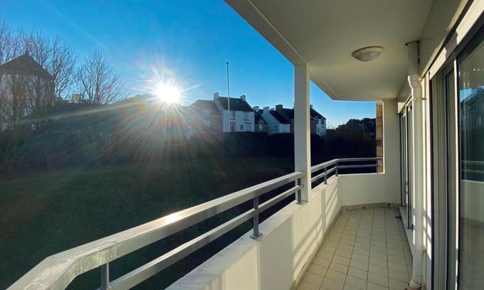 Arzon Apartment | Cozy Oceanfront Apartment for Four near Crouesty Port